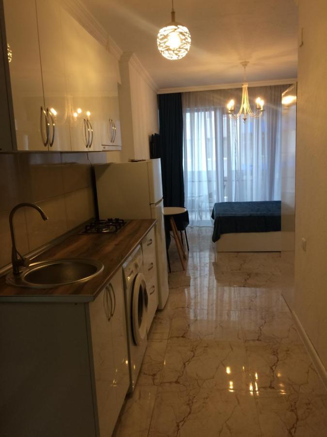 House On The Beach باتومي المظهر الخارجي الصورة